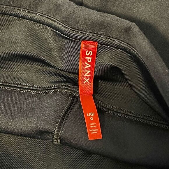 Spanx Faux Suede Navy Leggings Size Large - Picture 3 of 12